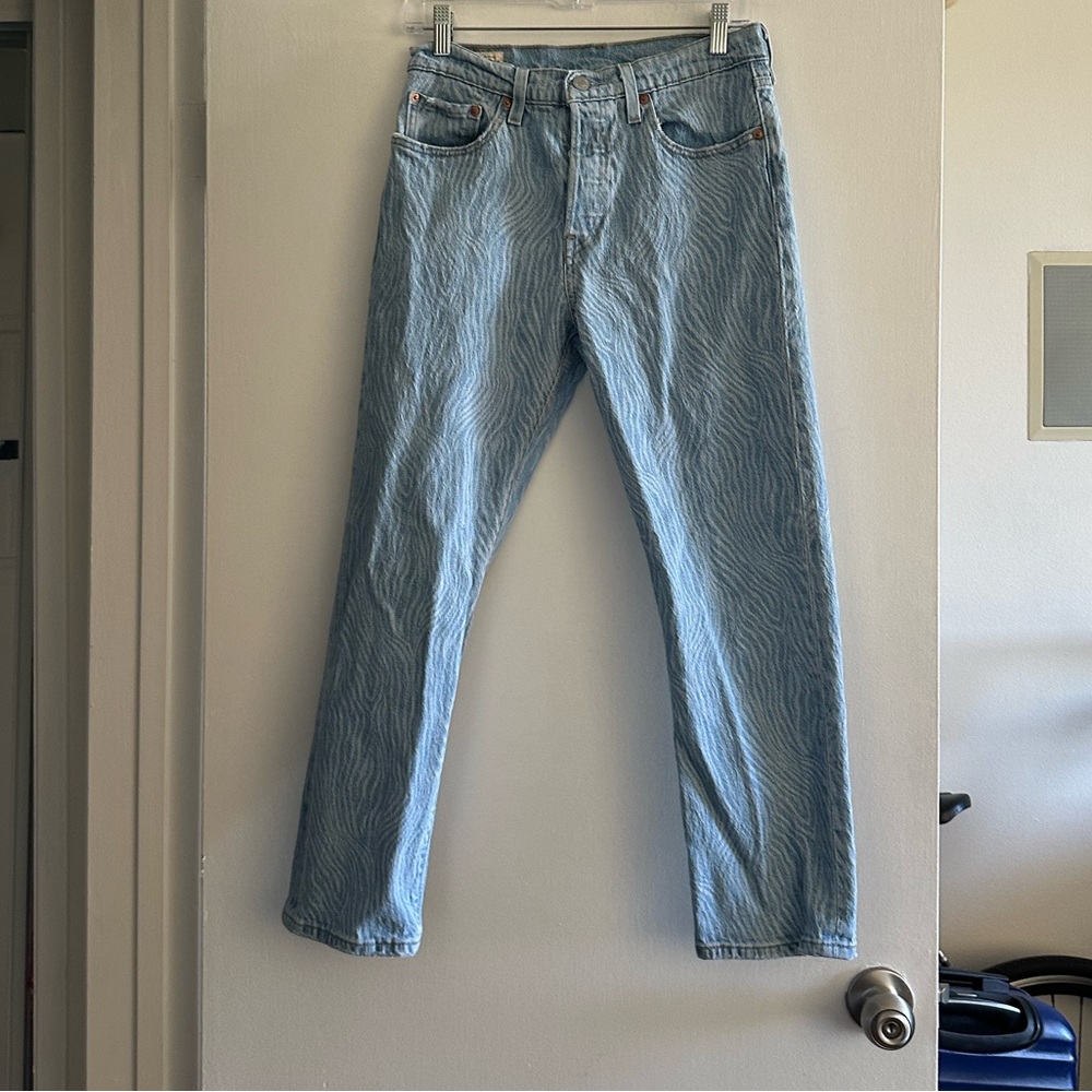 Levi’s Premium Denim Light Blue/White 501 Patterned Jeans size 27 EUC - Picture 1 of 9
